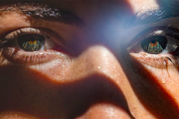 apres operation implants phakes docteur romain nicolau specialiste chirurgie refractive chirurgie laser yeux ophtalmo paris apres operation implants phakes docteur romain nicolau specialiste chirurgie refractive chirurgie laser yeux ophtalmo paris